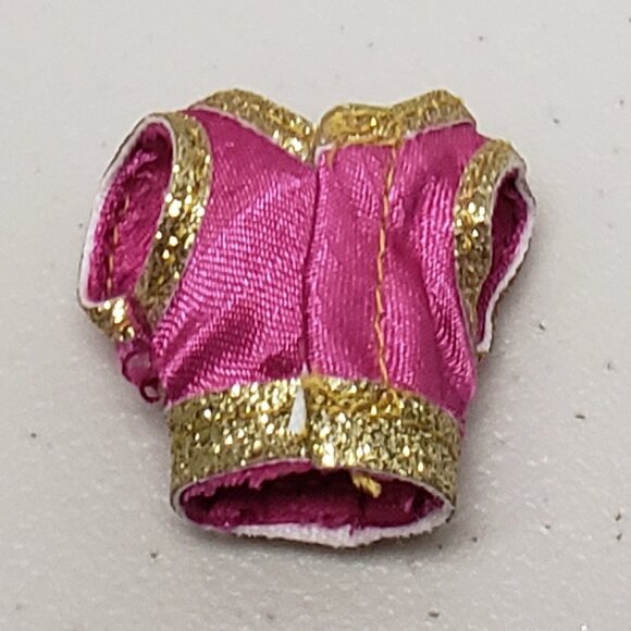 Bratz Yasmin Genie Magic Shoes & Shirt - Picture 3 of 5